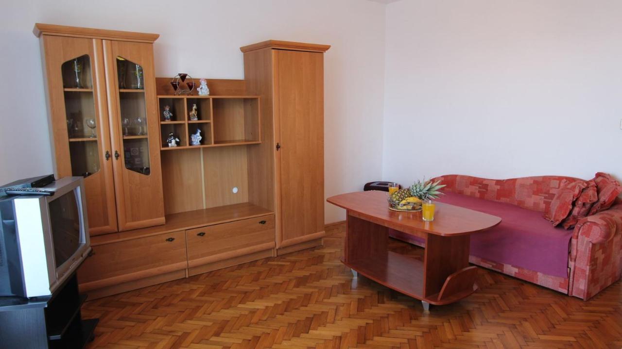 Apartments Ravlic Малинска Екстериор снимка
