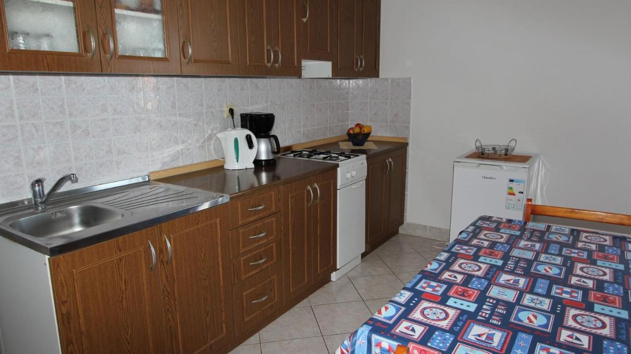 Apartments Ravlic Малинска Екстериор снимка