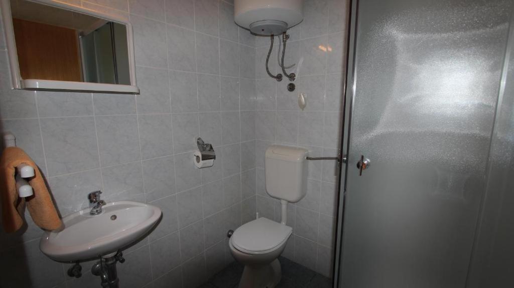 Apartments Ravlic Малинска Екстериор снимка