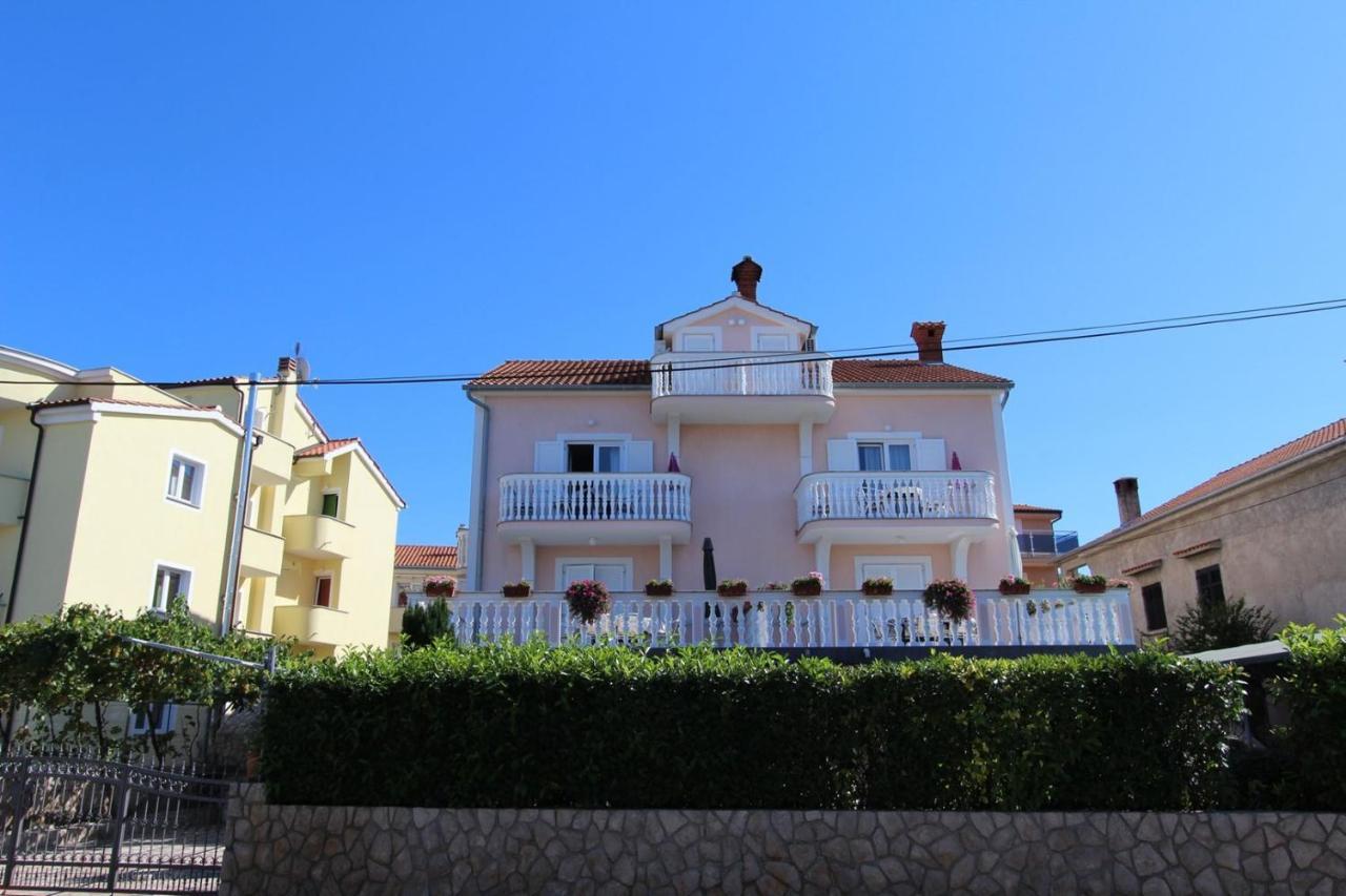 Apartments Ravlic Малинска Екстериор снимка