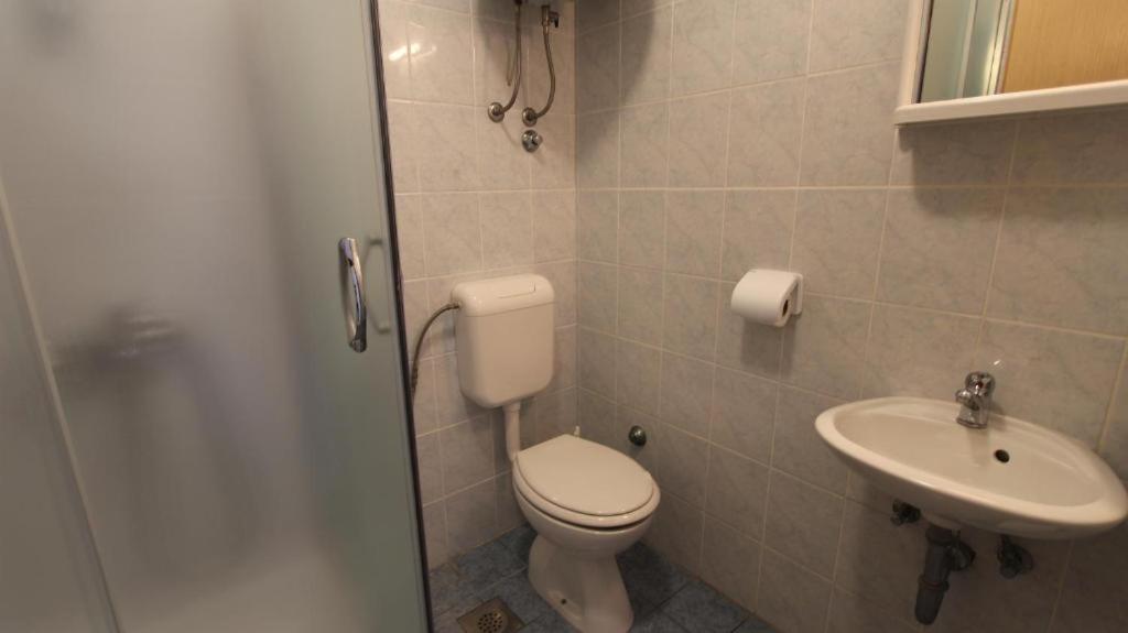Apartments Ravlic Малинска Екстериор снимка