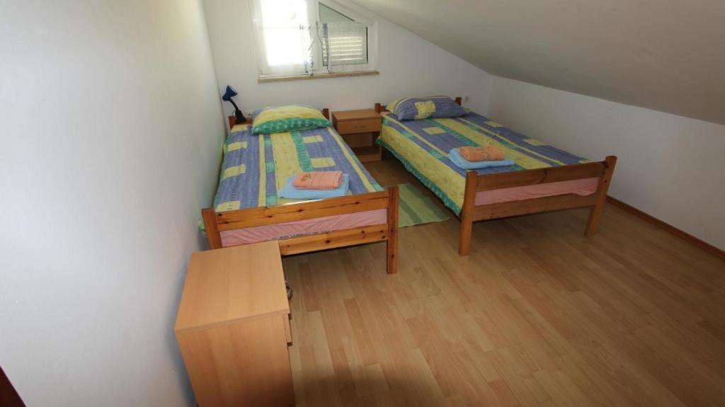 Apartments Ravlic Малинска Екстериор снимка
